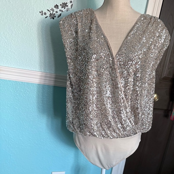 Express Silver Sequin V-Neck Wrap Bodysuit - Picture 2 of 13